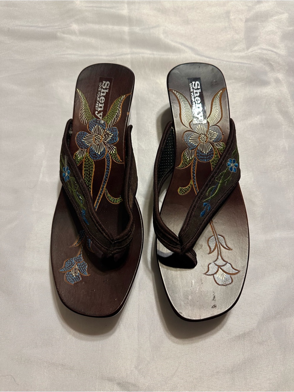 Brown Floral Embroidered Japanese wooden  Women's Thong Sandals
